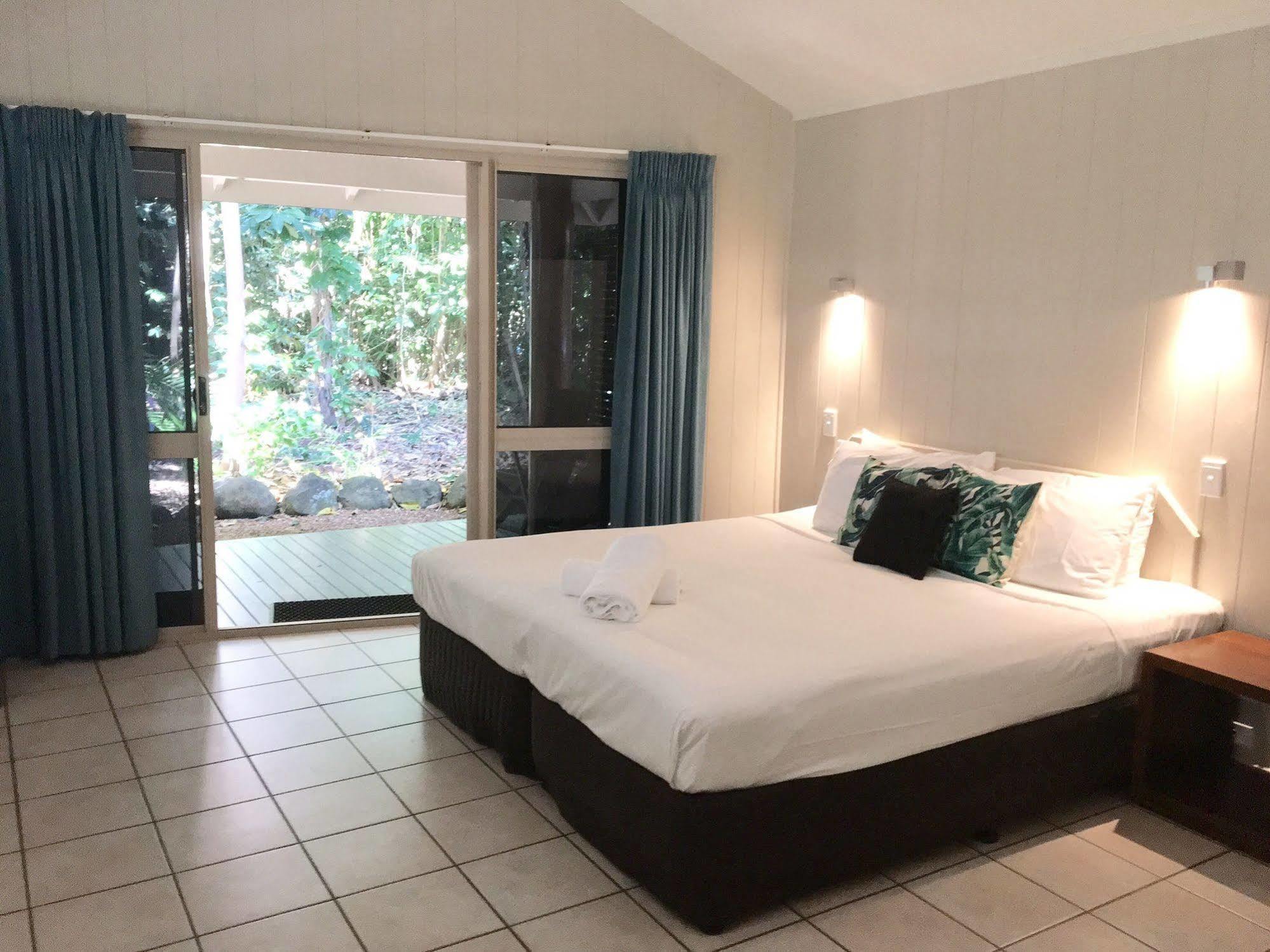 Resort Eco Village Mission 4*